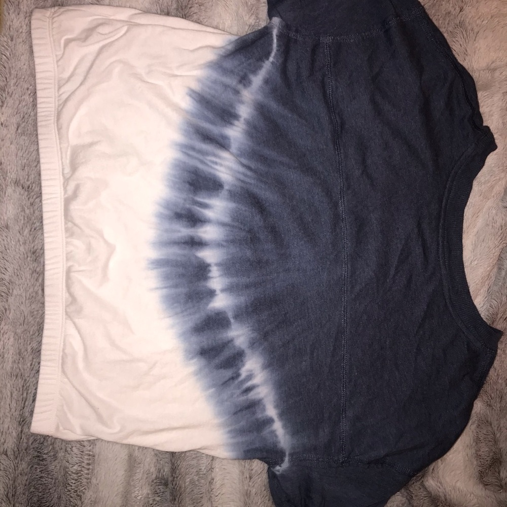 A SO juniors crop top